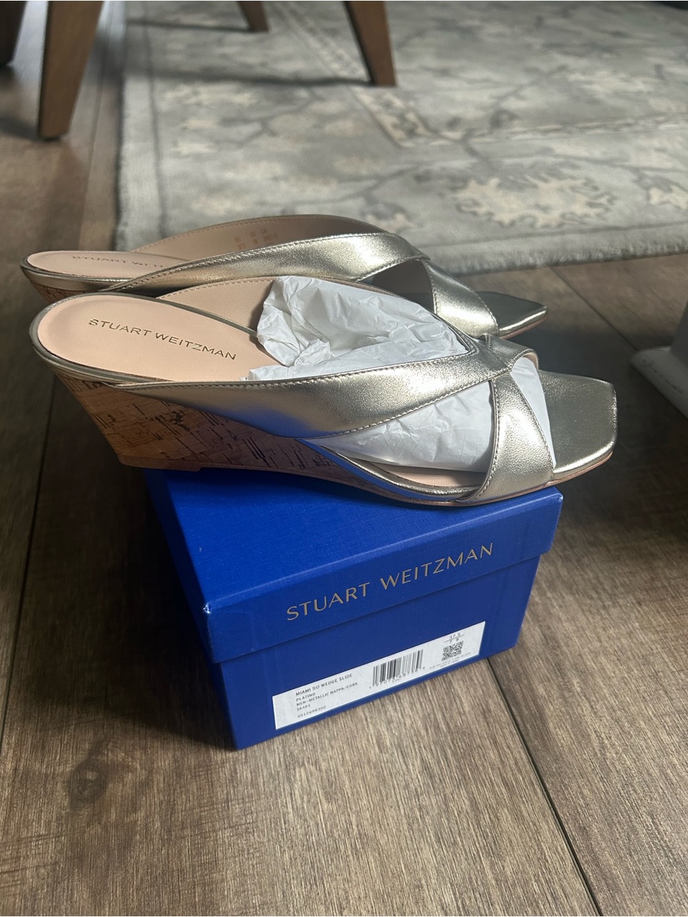NIB STUART WEITZMAN GOLD MIAMI 50 WEDGE SLID SZ 7.5